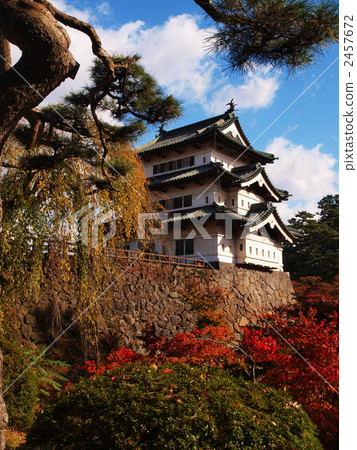 Hirosaki castle on autumn day 2457672