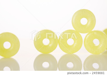 Pine Candy 03 2459081