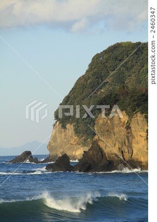 winter sea, the winter ocean, sheet of spray 2460347