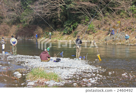 山溪釣魚人 2460492