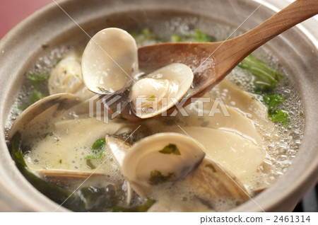 鍋裡煮好的食物 用鍋烹飪 裙帶蔡 2461314