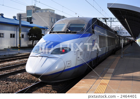Korean bullet train 2464401