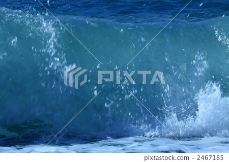 Wave crinkling coast Wave crinkling coast 2467185