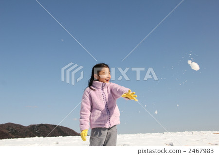 Snow fun 2467983