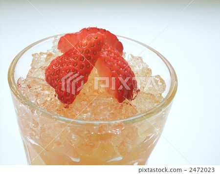 用草莓崩潰果凍 用草莓崩潰果凍 2472023