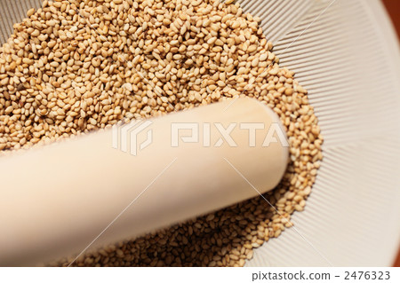 Roasted mortar with sesame seeds 2476323