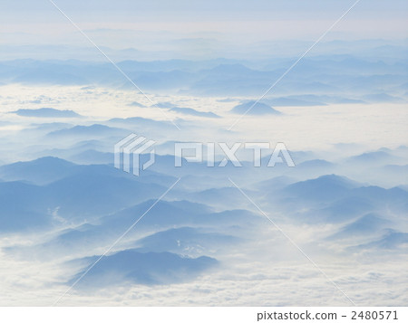 Mountain range and sea of clouds Mountain range and sea of clouds 2480571
