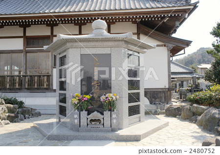 Nagayori紀念墓 2480752