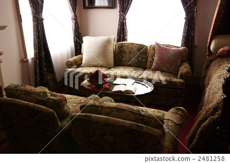 At Kobe Foreign Hall 2481258