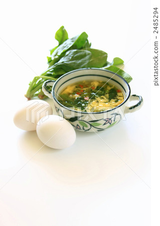 Spinach and egg soup Spinach and egg soup 2485294