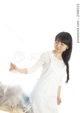 everyday life, cast aside, throw away 2486325