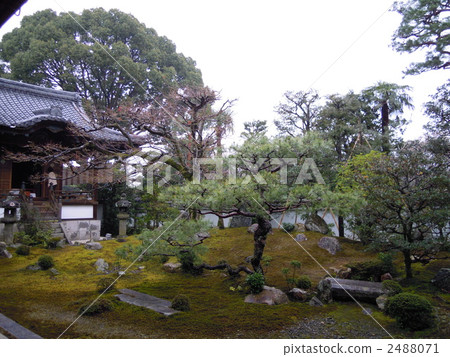 Spirit shop and garden of Myoshinji Rinjoin Spirit shop and garden of Myoshinji Rinjoin 2488071