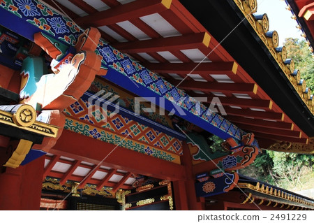 The gate of Kunozan Toshogu Shrine 2491229