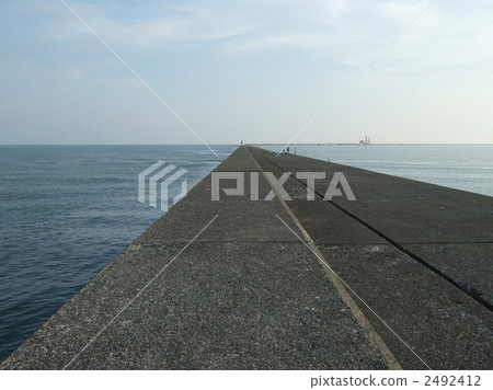 Sea breakwater Sea breakwater 2492412