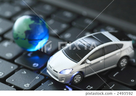 Eco car and earth and computer 2493592