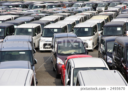 New car before shipment 2493670