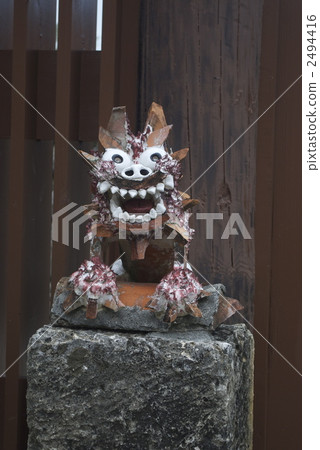 體驗式主題公園Mura Sakura Mura的守護神Shisa 2494416