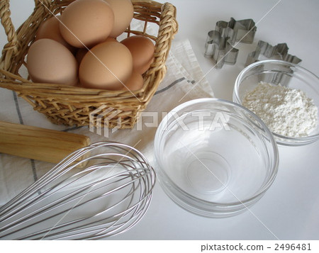 Making sweets Making sweets 2496481