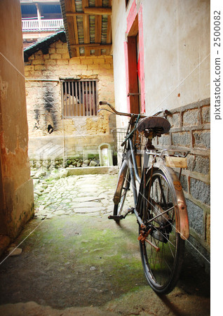 在Dourou的自行車 2500082