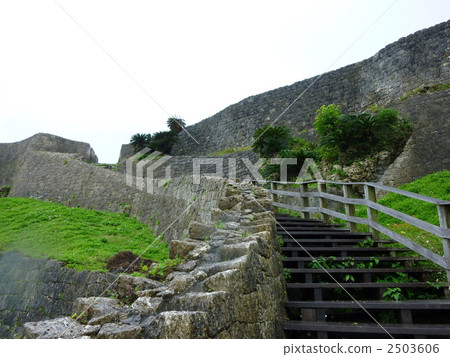 Katsurena城堡廢墟 2503606