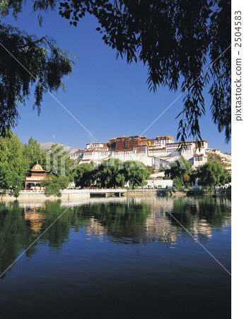 Potala Palace of Lhasa 2504583