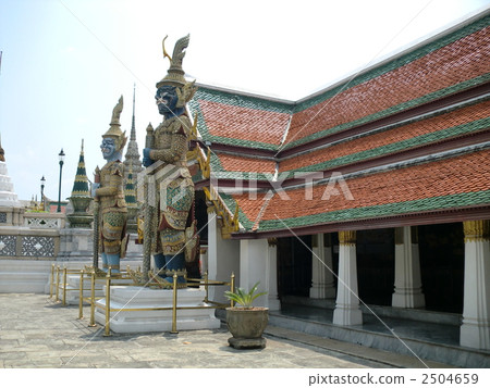 Wat Phra Kaew 2504659