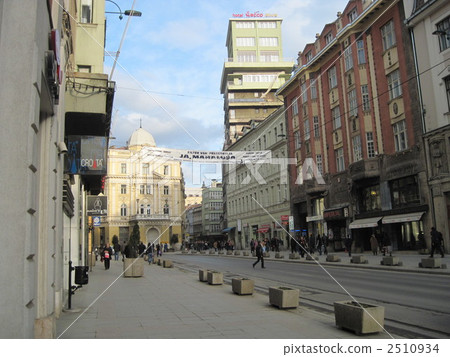 Marshall · Tito street of Sarajevo Marshall · Tito street of Sarajevo 2510934