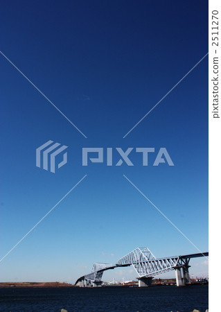 藍天和東京門橋（正在建設中） 2511270
