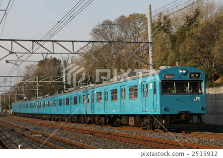 103 family regular train 2515912