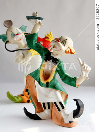 小丑 洋娃娃 兩個人類形式 2516267