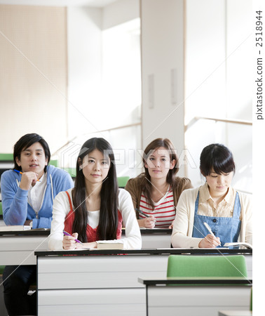 university student/vocational school student, person, studying 2518944