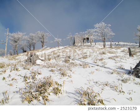 Oyadogahara山頂在冬天 2523170