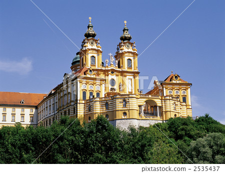 Merk monastery in Wachau Valley 2535437