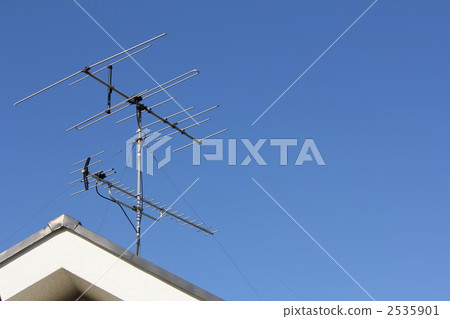 屋頂和天線 2535901