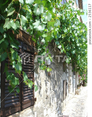 France · South France 2536117