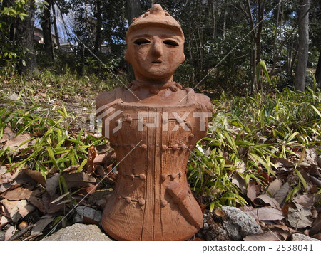 The clan of Tenjinyama ruins 2538041