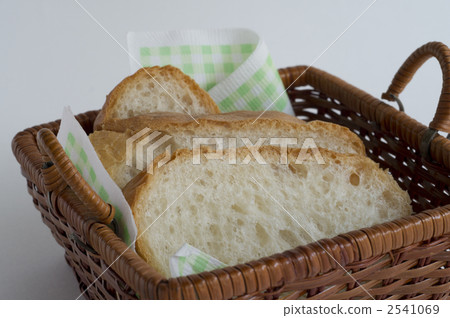 French basket in French basket in 2541069