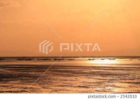 Evening calm 2542010