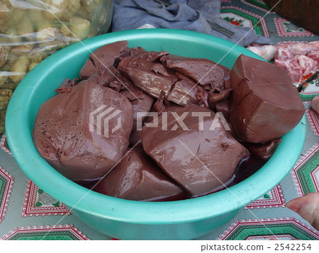 Lever sold in the market (Siem Reap / Cambodia) Lever sold in the market (Siem Reap / Cambodia) 2542254