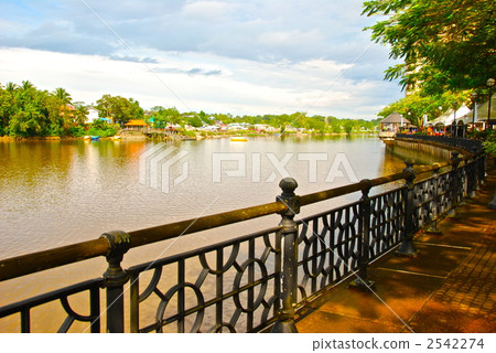 Sarawak River (Kuching / East Malaysia / Borneo Island) 2542274