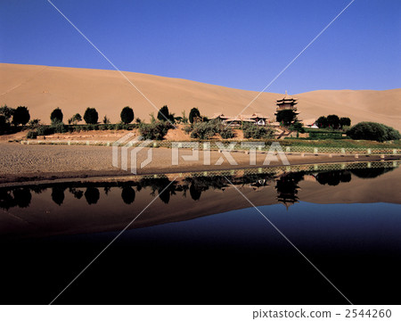 Naruso mountain in Dunhuang 2544260