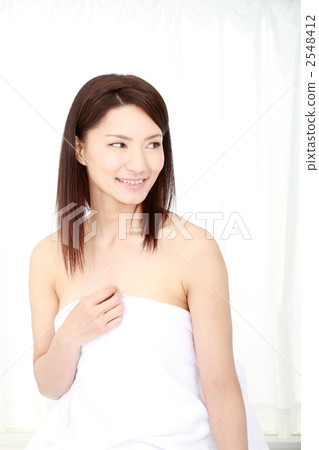 一個女人洗個澡 2548412