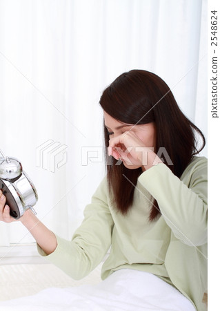 我睡過頭了一個女人 我睡過頭了一個女人 2548624