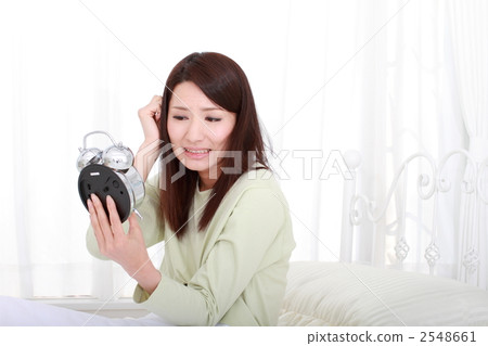 我睡過頭了一個女人 2548661