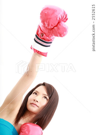 Women fighting Women fighting 2552615