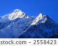 Himalayas and the blue sky 2558423