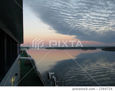 Early morning Baltic Sea 2564724