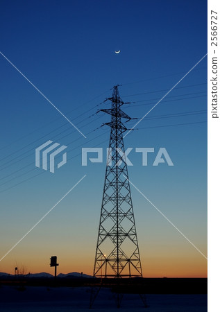 Crescent moon and tower 2566727