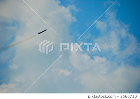 發射“ 92型雷場處理火箭”（靜岡縣東岡演習區Hat岡地區/御殿場市） 2566730