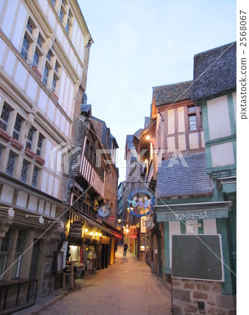 Mont-St-Michel streets Mont-St-Michel streets 2568067